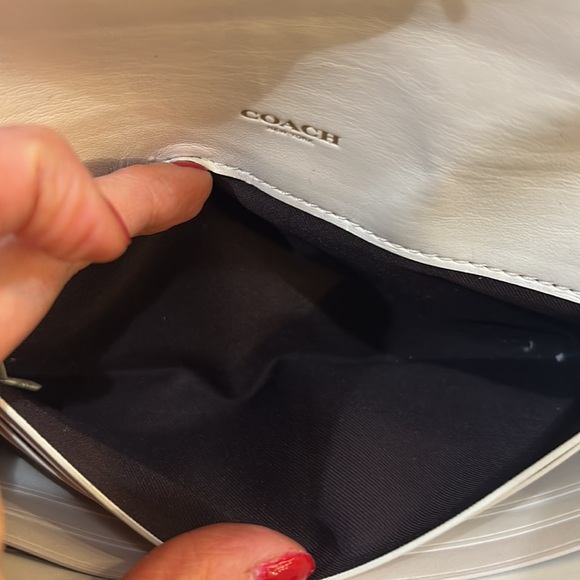 Coach signature slim envelope wallet with buttery soft interior leather - Picture 7 of 11